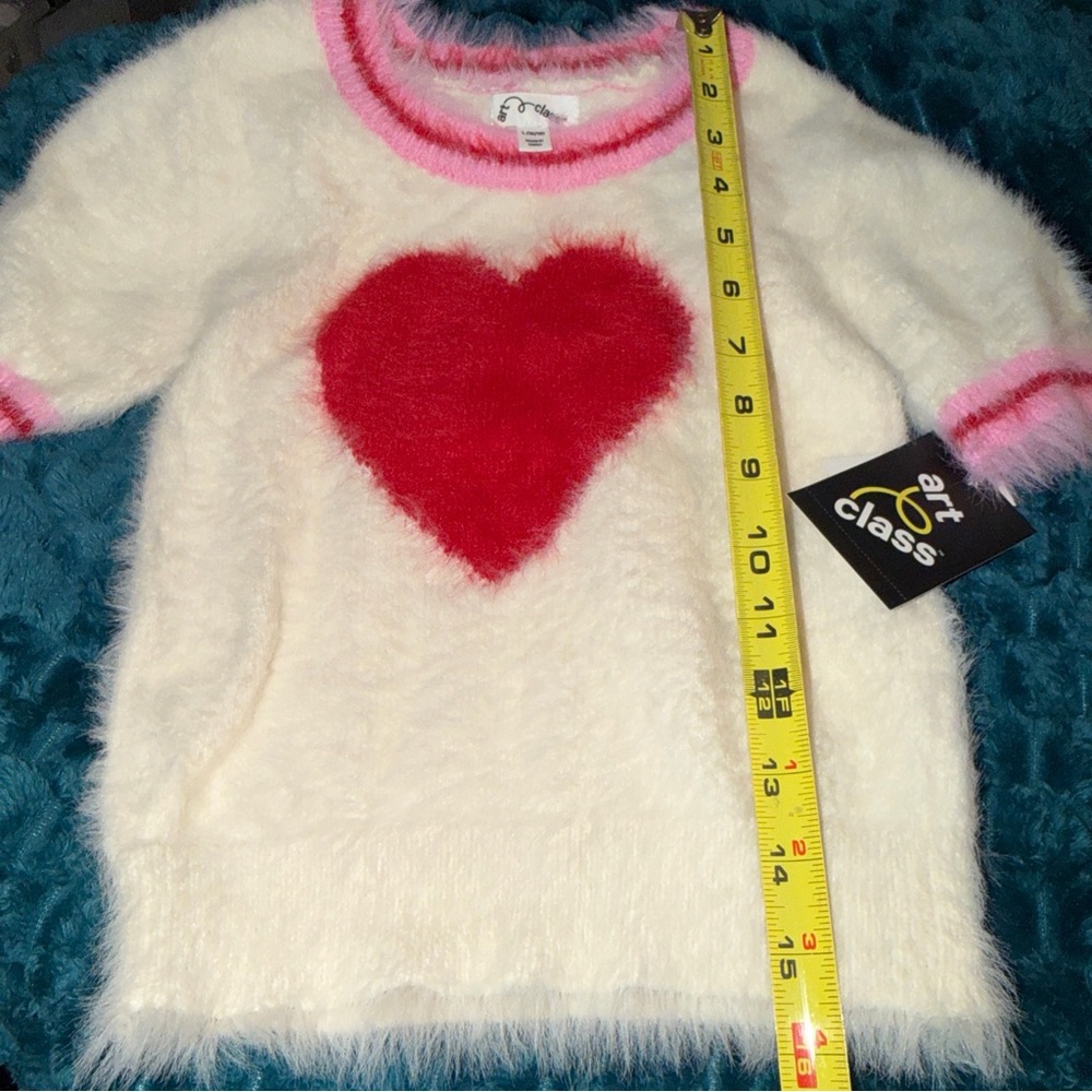 New Art Class Girls' Valentine's Day Fuzzy Heart Sweater Ivory M / L Vs7 - Picture 2 of 5